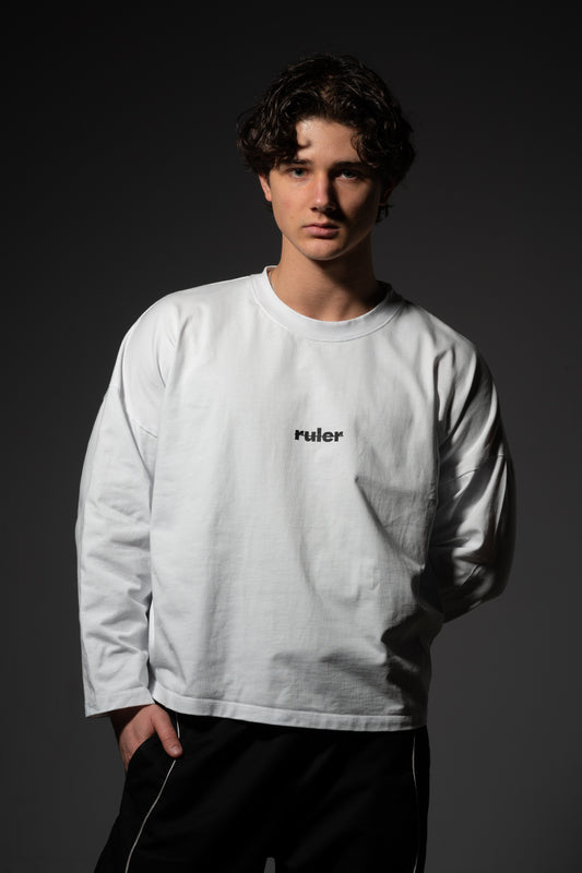 BOXY LONGSLEEVE RULER